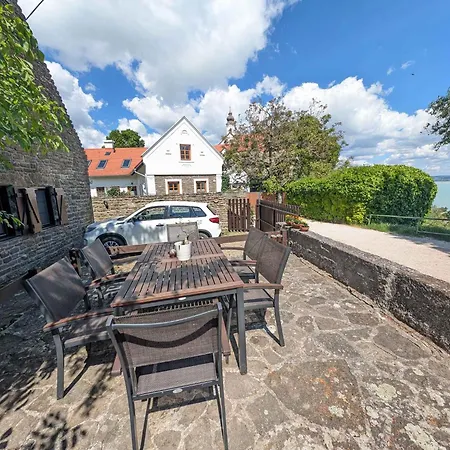 Prázdninový dům With A - C In Tihany-balaton 57975